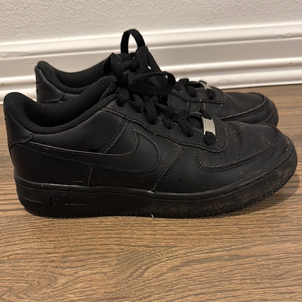 Nike Kids Black Sneakers